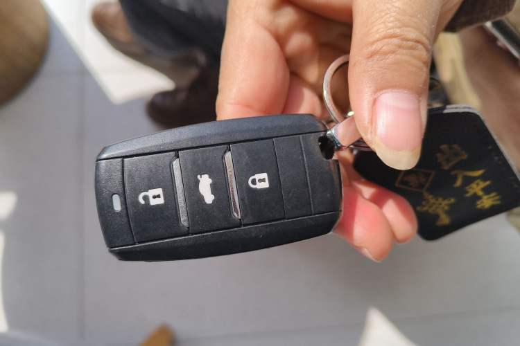 Used Oshan CX70 2017 Facelifted CX70T 1.5T Manual High-Performance Edition
