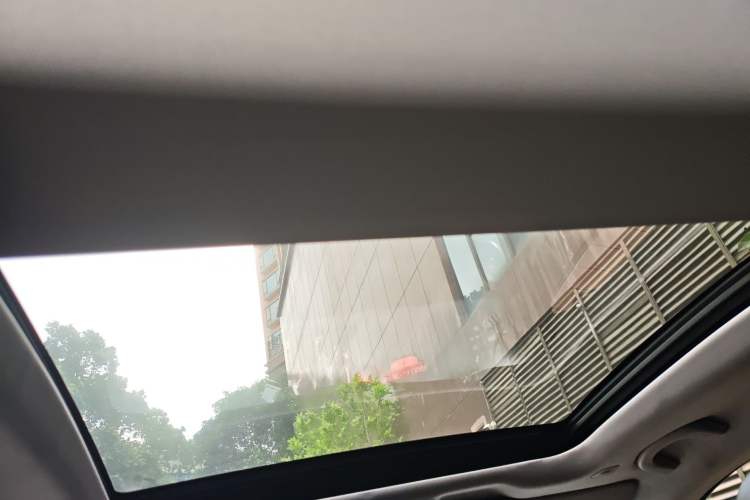 Used Alfa Romeo Stelvio 2017 2.0T 200HP Luxury Edition Headliner