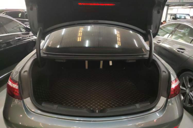 Used Mercedes-Benz E-Class 2021 Facelift E 260 Coupe Trunk