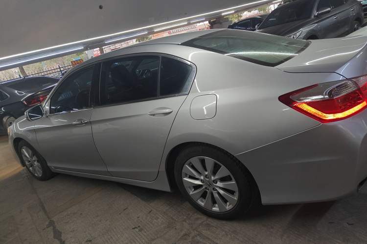 Used Honda Accord 2014 2.4L EXN Luxury Navigation Edition