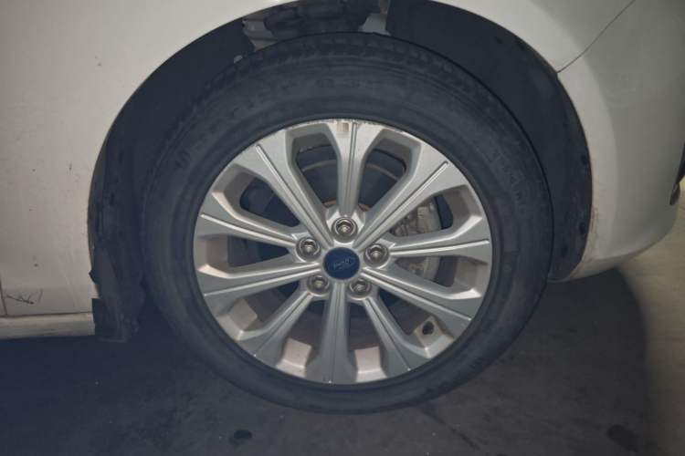 Used Ford Escort 2017 Happiness Edition 1.5L Automatic Fashion Version
