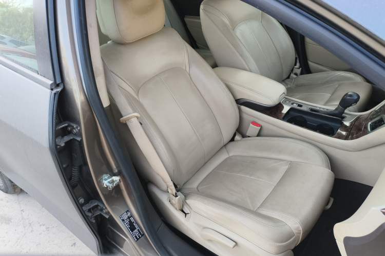 Used Buick LaCrosse 2013 2.4L SIDI Leading Comfort Version