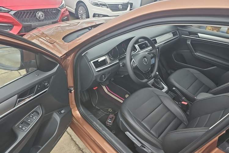 Used Volkswagen Bora 2018 1.5L Automatic Comfort Model Driver Seat