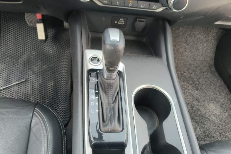 Used Nissan Teana 2021 2.0L XE Exclusive Edition Gear Lever