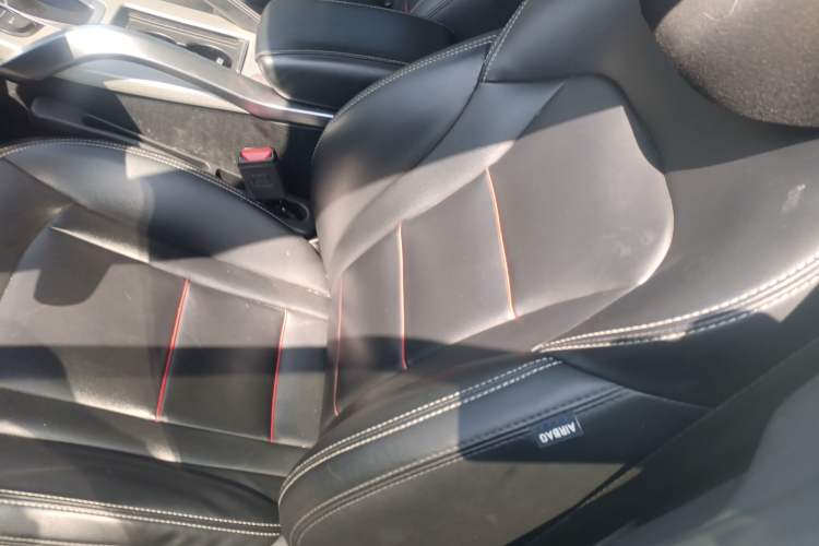 Used Geely Auto Emgrand X7 Sport 2020 1.8TD DCT Two-Wheel Drive Smart Connect 4G-Enabled Version