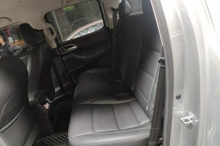 Used Great Wall Poer 2023 2.0T Commercial Version Automatic Diesel 4x4 Elite Long-Box GW4D20M
