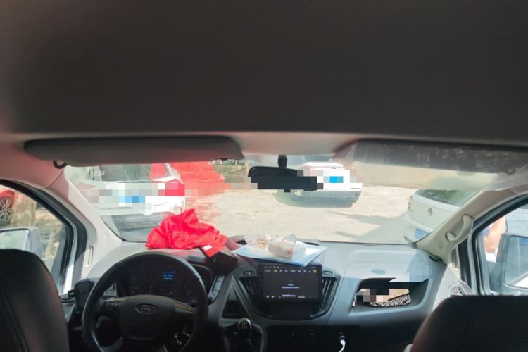 Used Ford Transit 2019 2.0T Diesel Multi-Purpose Commercial Vehicle Mid-Drive Mid-Roof 6-Seater China VI Standard
