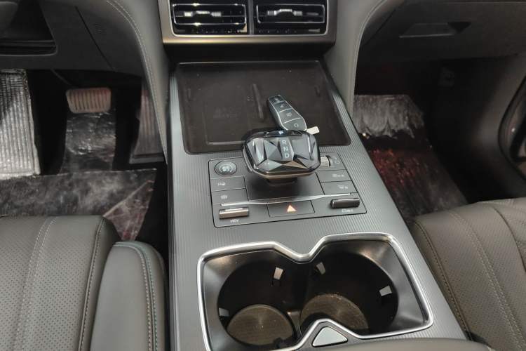 Used BYD Song L DM-i 2025 Intelligent Driving Version 112 km Beyond-Range Type