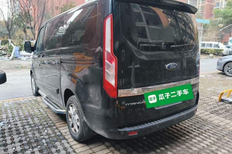 Used Ford Tourneo Custom 2016 2.0T Manual Elite Version