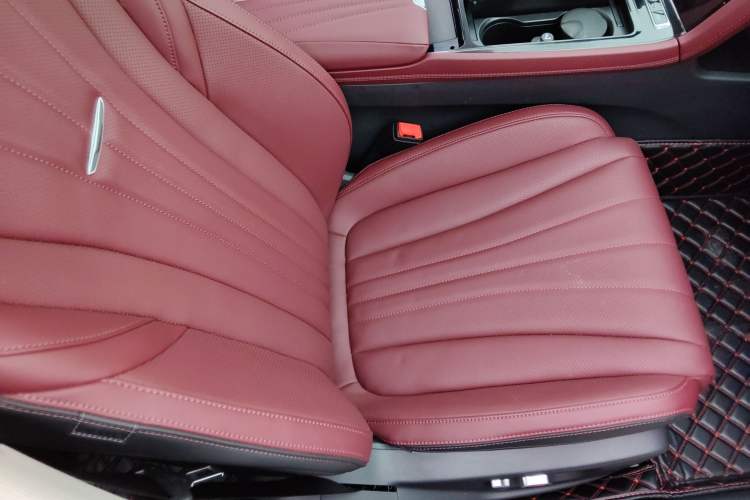 Used Hongqi H5 2023 1.5T DCT Smart Connect Flagship Edition
