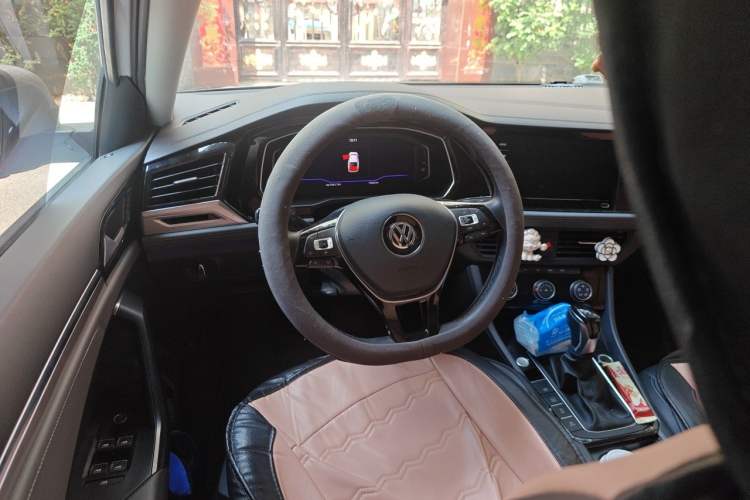 Used Volkswagen Sagitar 2022 200TSI DSG Flyover Edition Steering Wheel