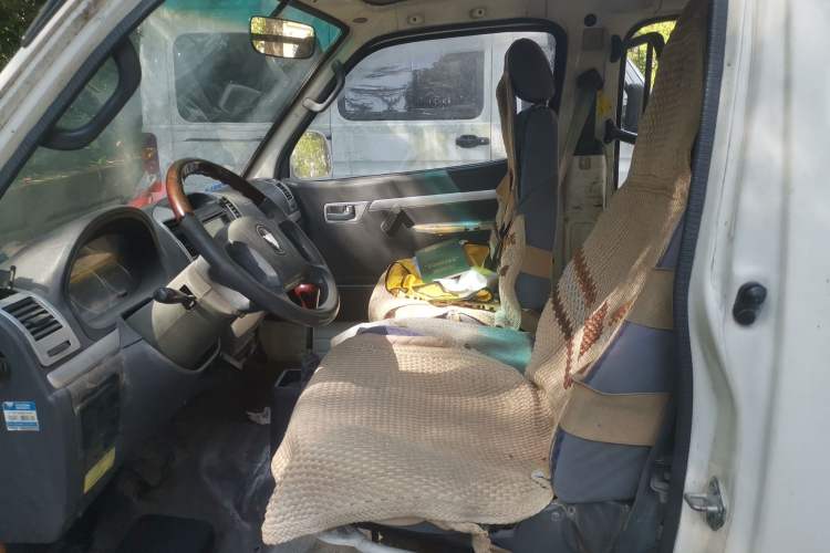 Used Foton Scenic 2011 2.0L Express Standard Short-Wheelbase Low-Roof 491EQ4A Left Front Seat