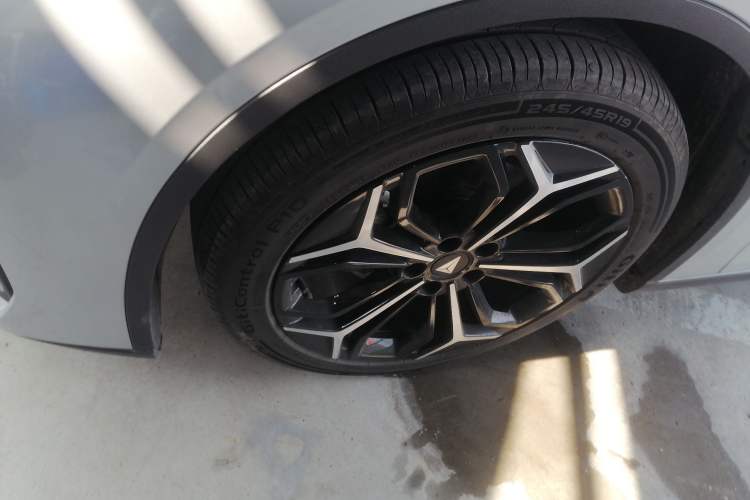 Used Deepal L07 2024 230Max Range-Extended Version Left Front Wheel Hub