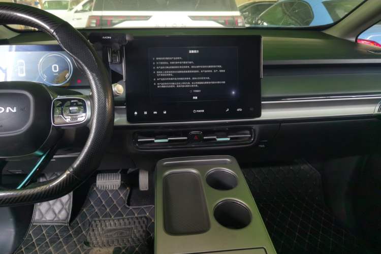 Used AION Y 2023 Younger Star Edition