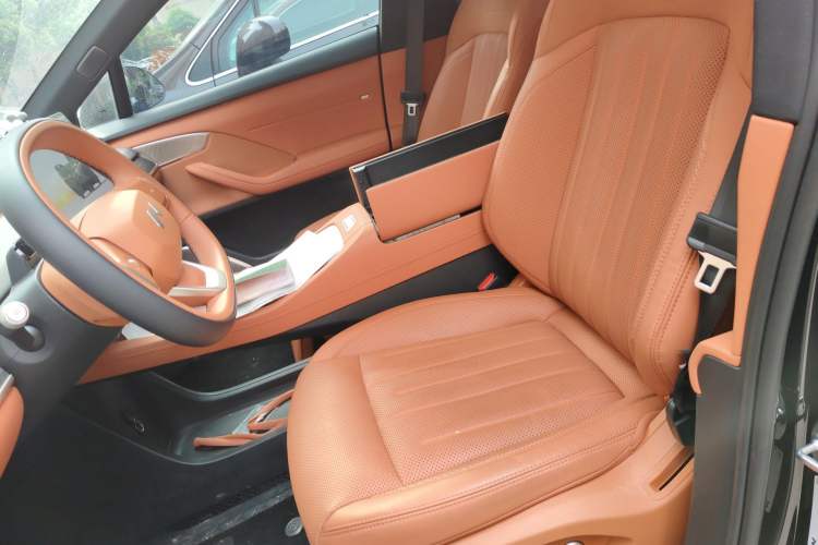 Used ONVO L60 2024 60 kWh Rear-Drive Version Left Front Seat