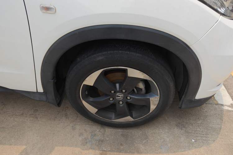 Used Honda Vezel 2017 1.8L CVT Front-Wheel Drive Pioneer Edition Right Front Wheel Hub