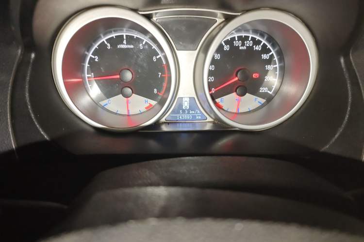 Used Geely Auto GX7 2013 2.0L Manual Entry-Level Trim