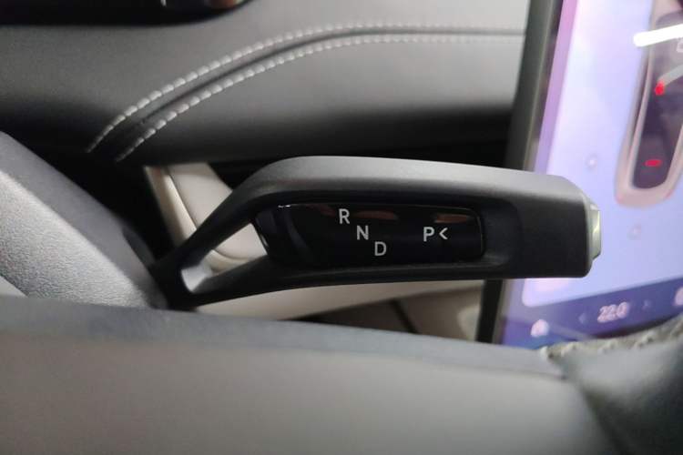 Used Xiaomi Auto SU7 2024 Four-Wheel Drive Ultra-Long Range Advanced Intelligent Driving Max Edition
