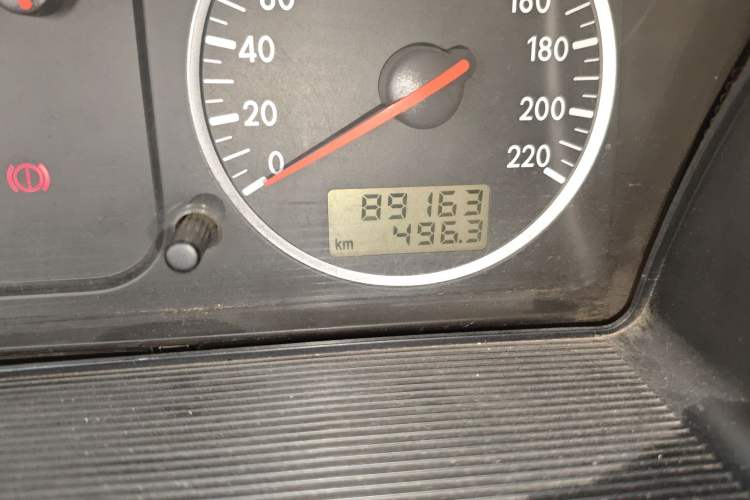 Used Volkswagen Santana Vista 2008 1.8L Manual Comfort Edition Odometer Close Up