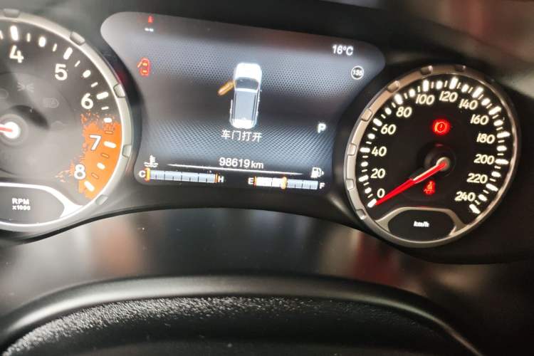 Used Jeep Renegade 2018 Connected Large Screen Version 180TS Automatic Four-Wheel Drive All-Terrain Version
