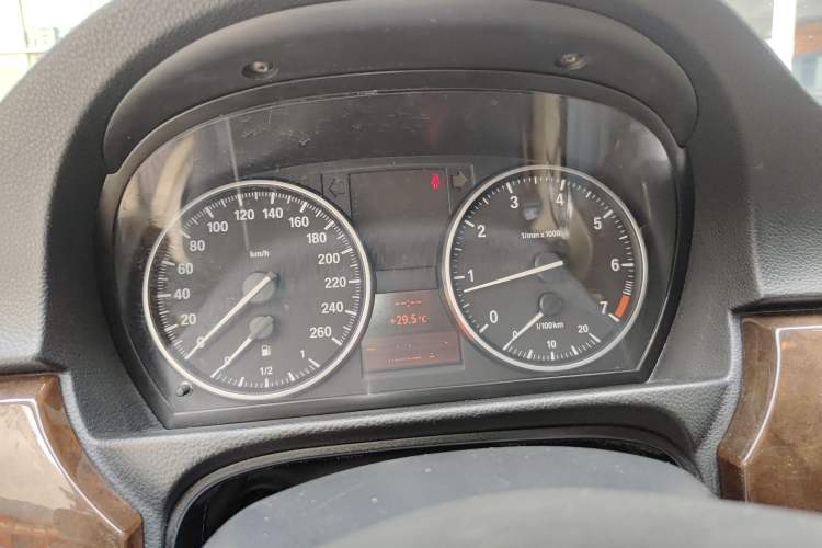 Used BMW 3 Series 2011 320i Sport Edition Instrument Cluster