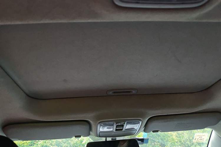 Used Hyundai ix35 2013 2.0L Automatic Two-Wheel Drive Smart GLS China IV Standard