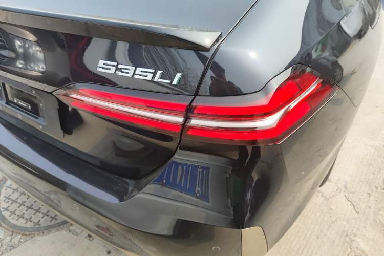 Used BMW 5 Series 2024 525Li Luxury Package
