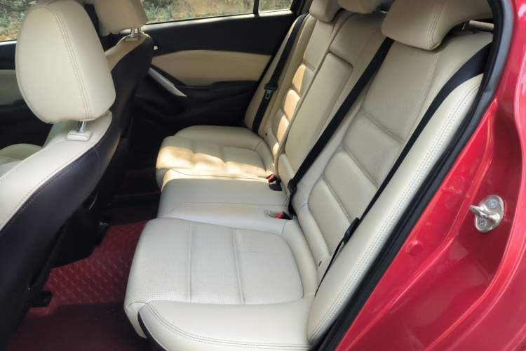 Used Mazda Atenza 2014 2.0L Blue Sky Luxury Edition