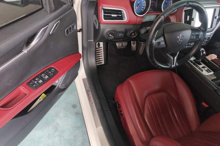 Used Maserati Ghibli 2014 3.0T Standard Edition
