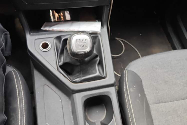 Used Wuling Hongguang PLUS 2019 1.5T Manual Standard Edition 5 Seats