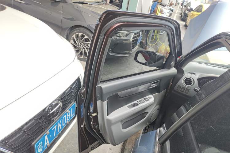 Used Suzuki Swift 2013 1.5L Automatic Standard Edition