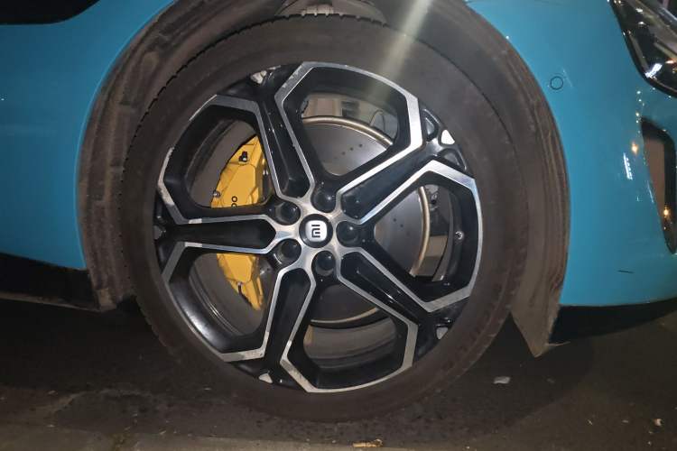 Used Xiaomi Auto SU7 2024 Rear-Drive Long-Range Intelligent Driving Version