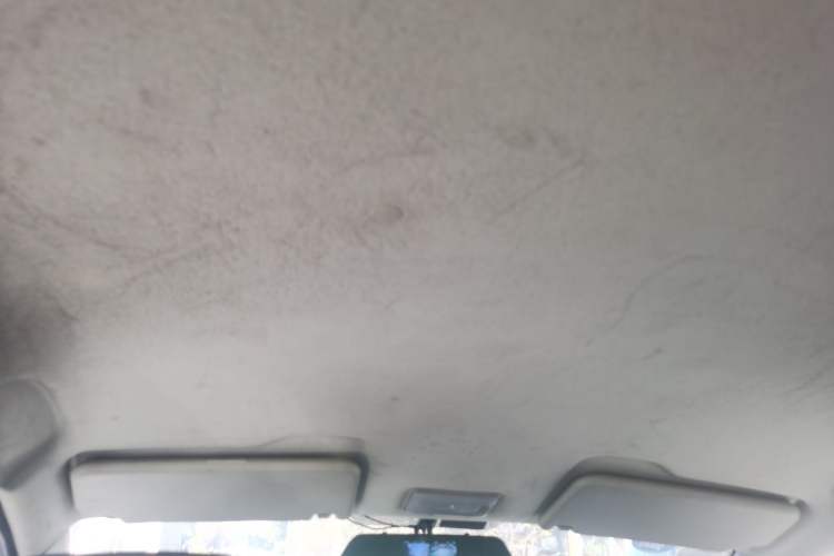 Used HYOSOW H3 2015 1.5L manual Comfort trim level Headliner