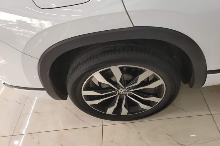 Used Volkswagen Tayron 2021 380TSI All-Wheel Drive R-Line Connected Version

