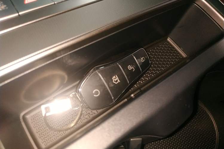 Used BYD Tang L 2025 EV with 670 km Range LiDAR and Premium Features