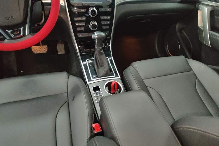 Used Haval H2 2017 Red-Label 1.5T Automatic Two-Wheel Drive Luxury Model