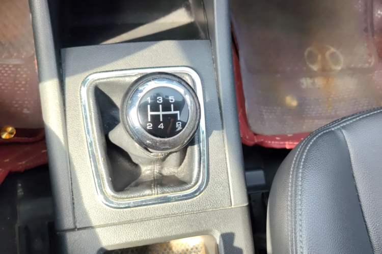 Used BAIC Senova X65 2015 2.0T Manual Elite Edition