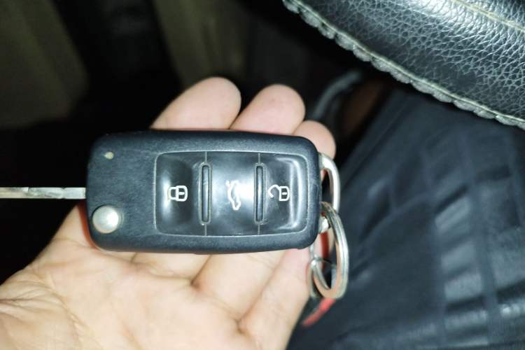 Used Volkswagen Touran 2011 1.4T DSG ZhiZhen Edition 7-Seater