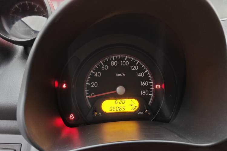 Used Suzuki Alto 2013 1.0L Manual Luxury Model