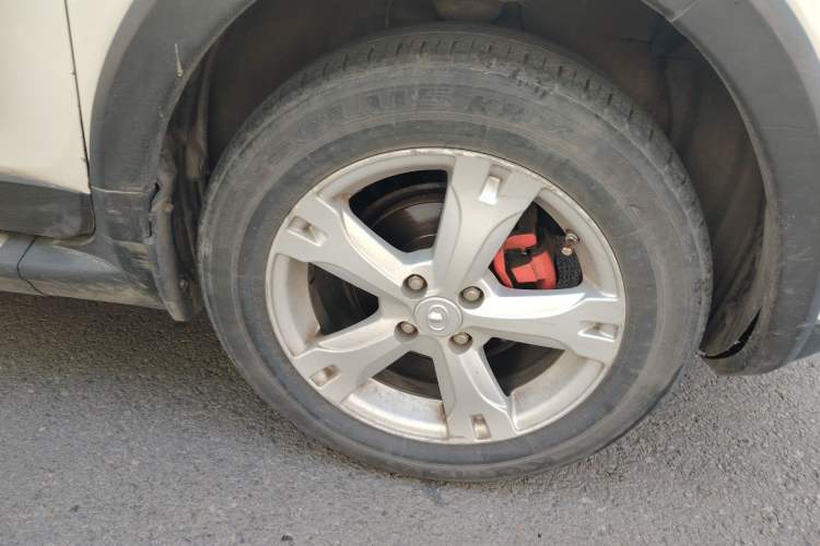 Used Great Wall M4 2014 1.5L Manual Luxury Model Right Front Wheel Hub