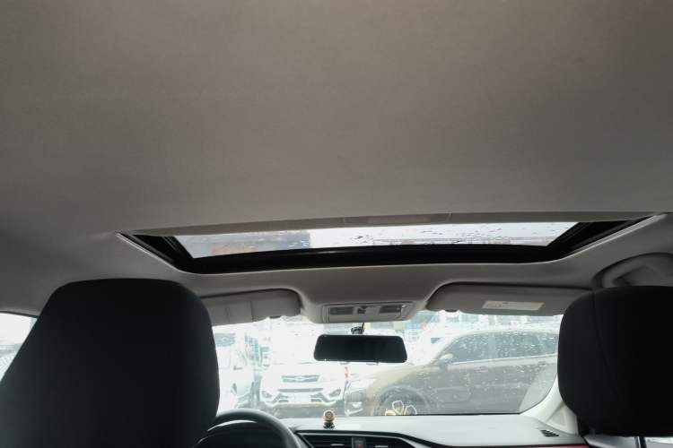 Used Nissan Lannia 2019 1.6L CVT Smart Connect Smart Cool Version China V Standard