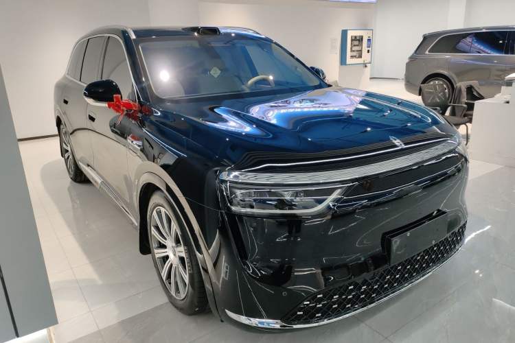 Used Hima AITO M8 2025 Extended-Range Max+ Version 53.4 kWh 5-Seater Edition
