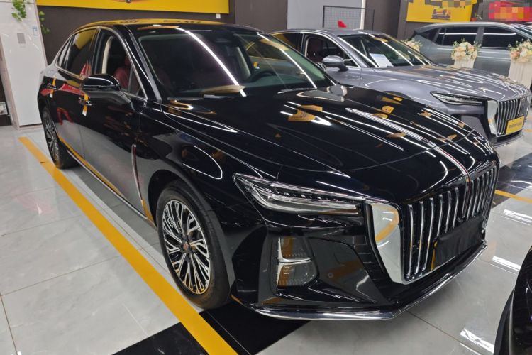 Used Hongqi H5 2025 2.0T Automatic Flag Edition – 500 000 Units Commemorative Version
