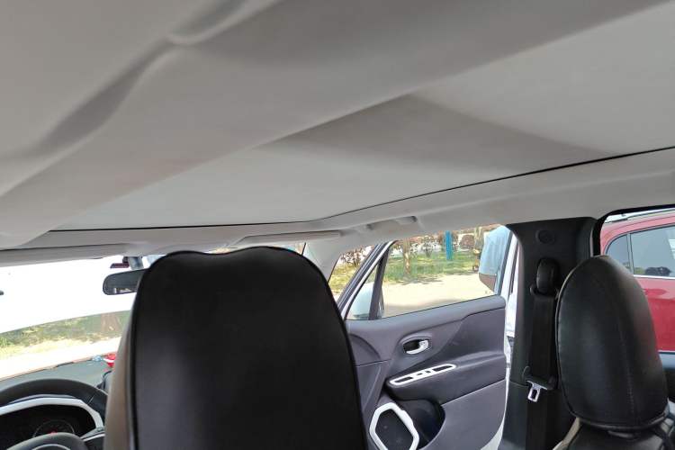 Used Jeep Renegade 2018 Connected Large Screen Version 180T Automatic High-Energy Edition