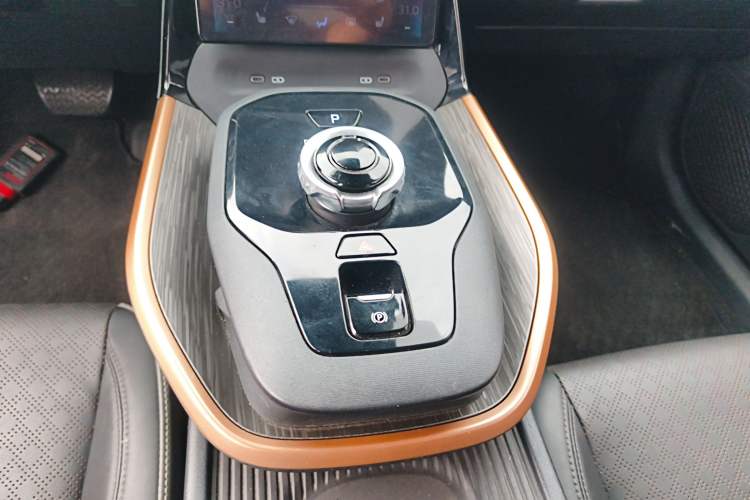 Used Toyota bZ3 2023 616 km Long-Range Premium