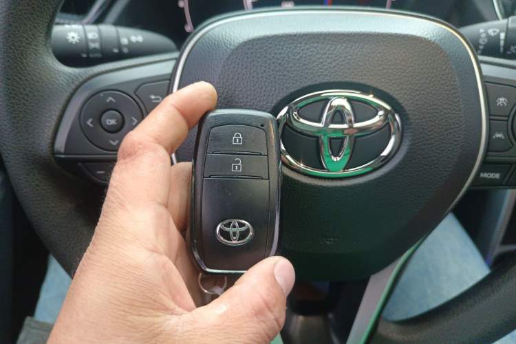 Used Toyota FRONTLANDER 2024 2.0L CVT Leading Edition
