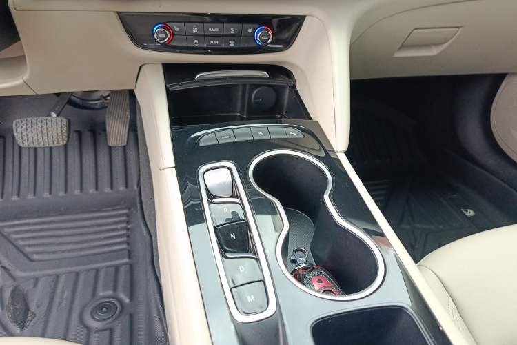 Used Buick Regal 2020 552T Elite Edition Gear Lever