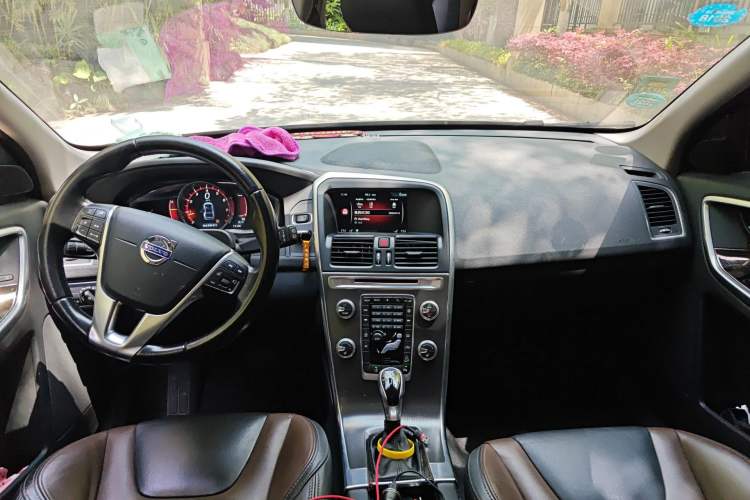 Used Volvo XC60 2015 T5 AWD Zhiyuan Edition
