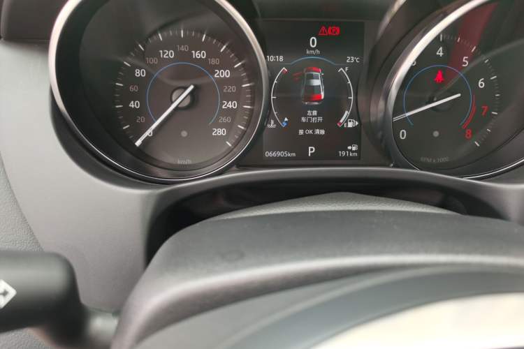 Used Jaguar XE 2018 2.0T 300 PS All-Wheel-Drive R-Sport Sport Edition
