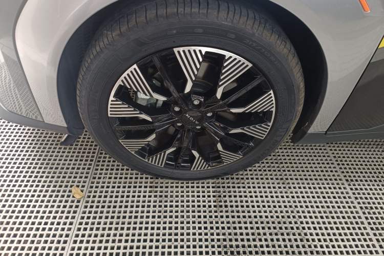 Used AION Y 2021 70 Tech Vitality Edition
